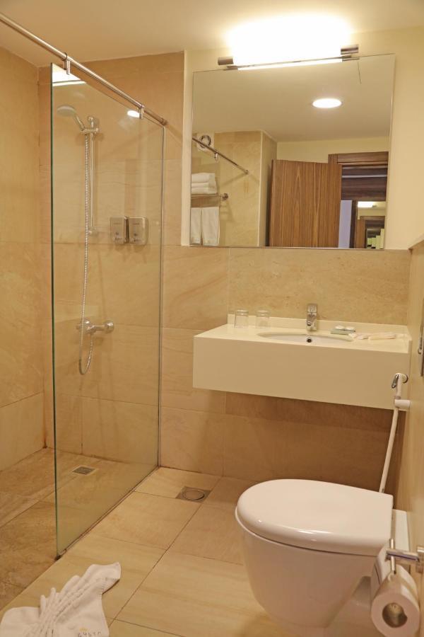 Hotel Lacosta 4*
